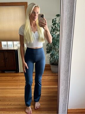 Flared navy blue leggings yoga pants